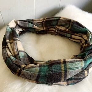 TARGET Tartan Plaid Infinity Scarf Gray Green OS